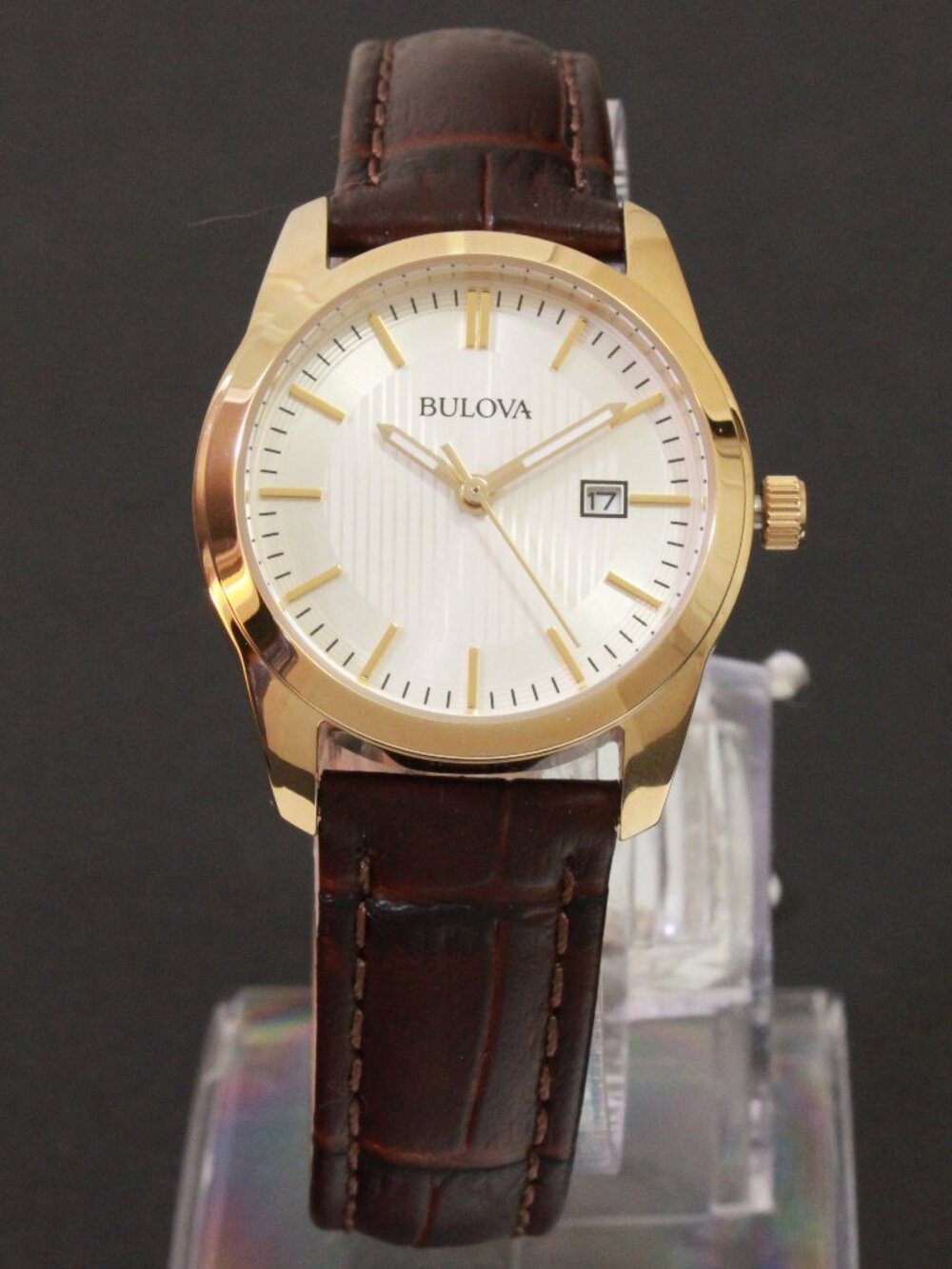 Bulova Classic Collection Ladies Dress Watch Gold Tone Textured Dial 30mm - Picture 3 of 10